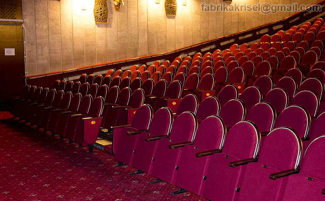 Циганський театр “Романс”, глядацька зала(Image)
